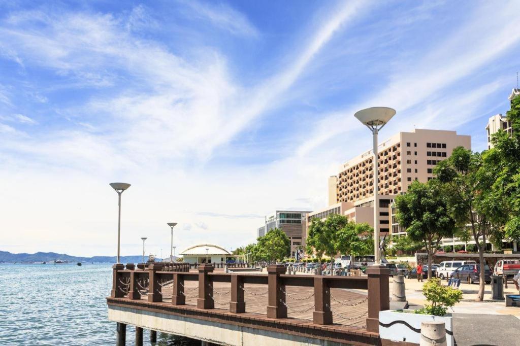 Hotel Oyo 89398 Doorbellz Kota Kinabalu Exteriér fotografie